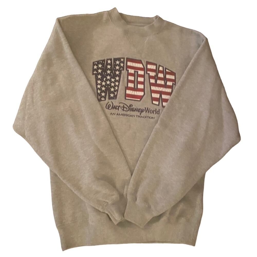 NWOT Walt Disney World An American Tradition LS Embroidered Sweatshirt Small